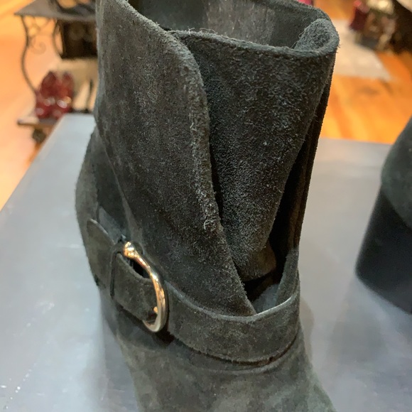 Suede ankle boot - Picture 3 of 8